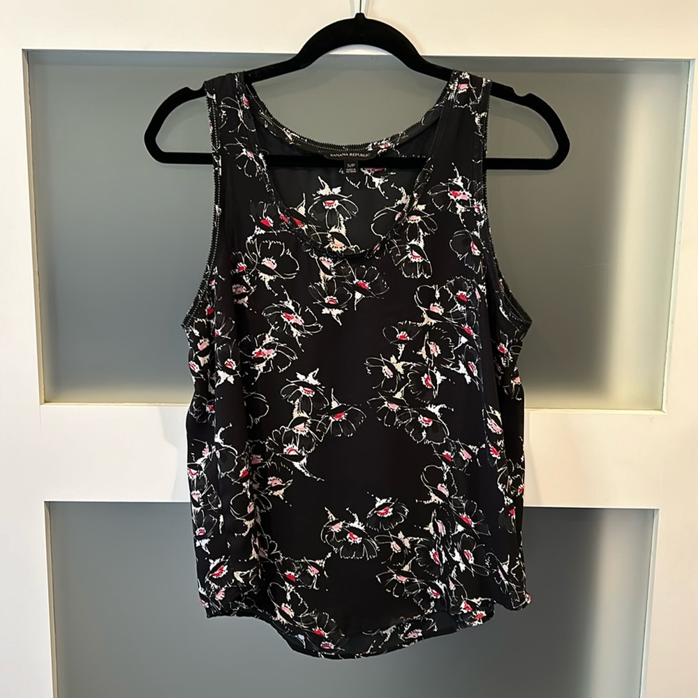 Banana Republic Small Sleeveless Blouse